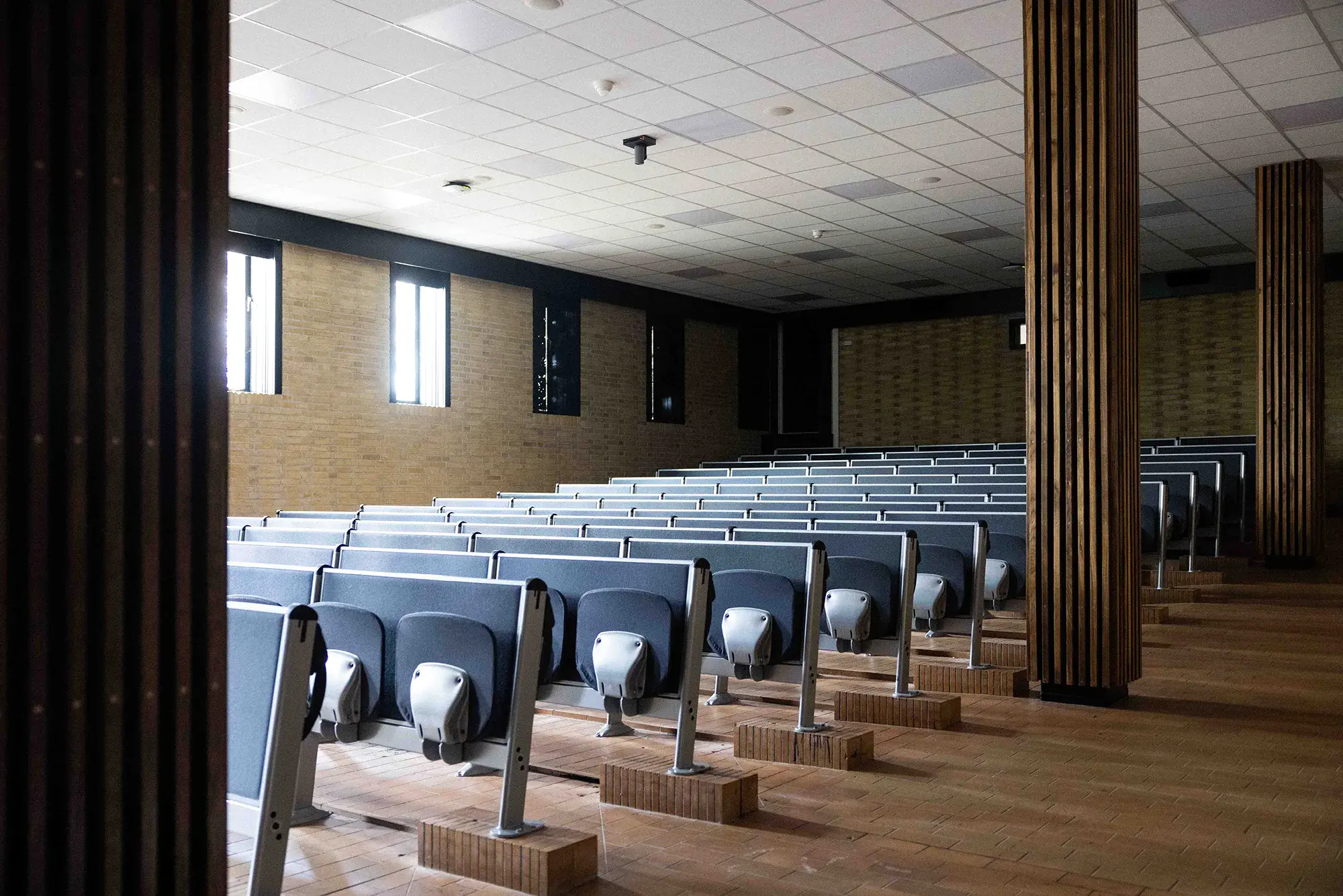 Klapstole i auditorium